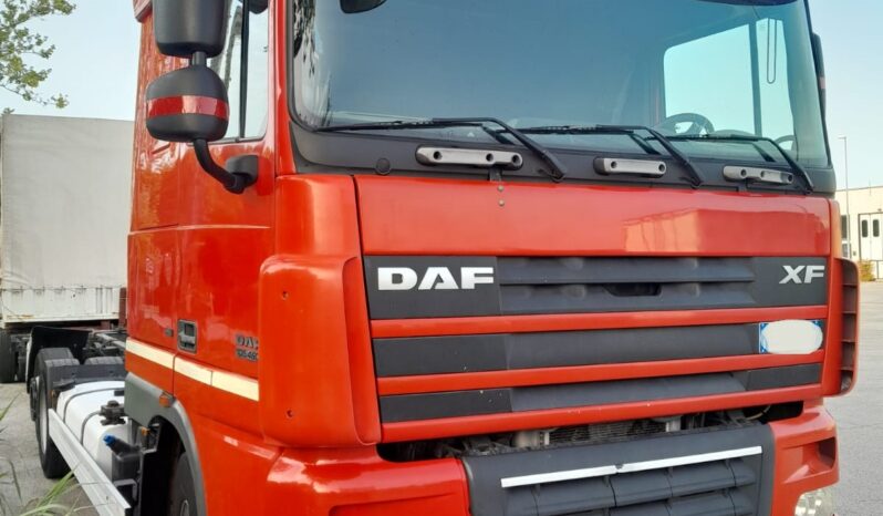 DAF XF 105 460 pieno